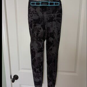 Danskin Black & Gray Patterned High‑Waist Leggings - Size S